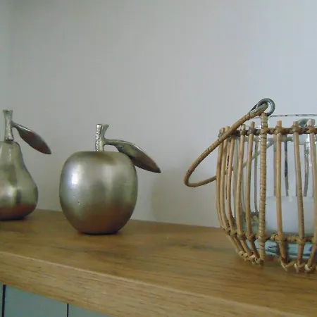 Theos Apartment